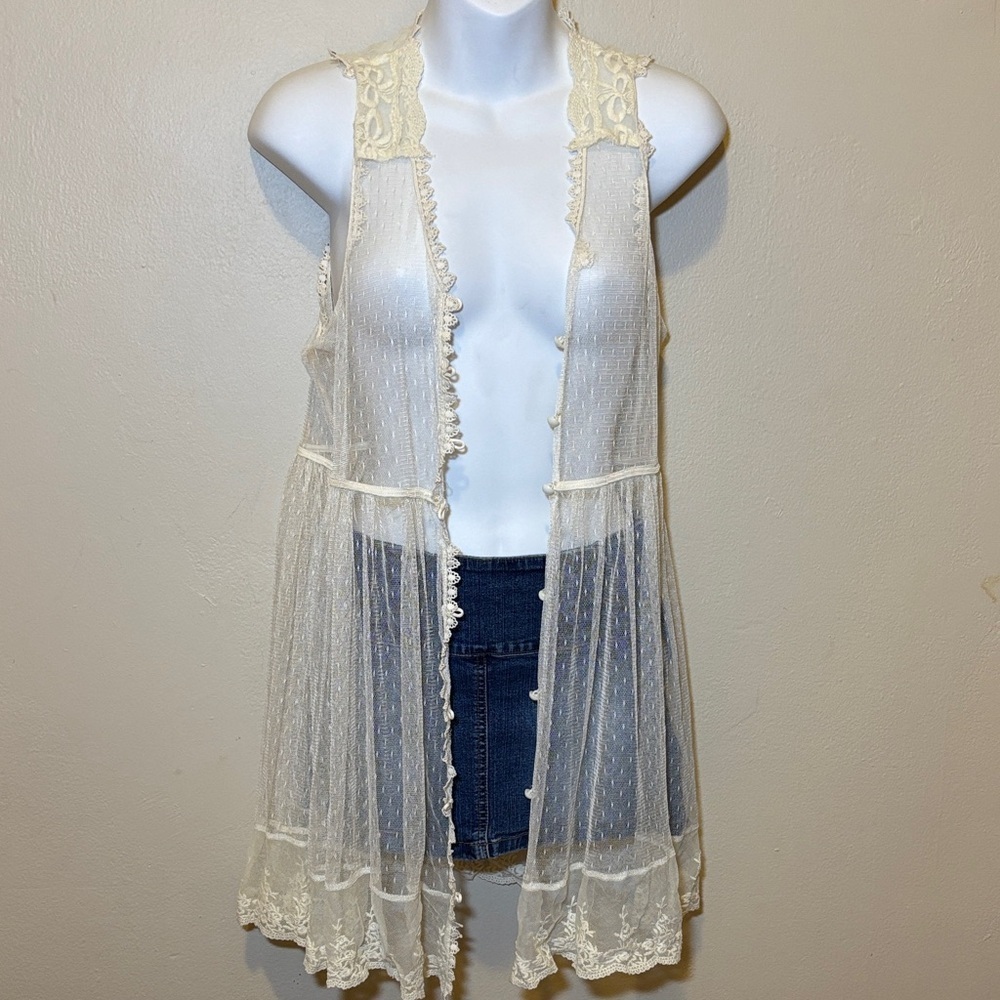 Forever 21 Cream Lace Open-Front Blouse
